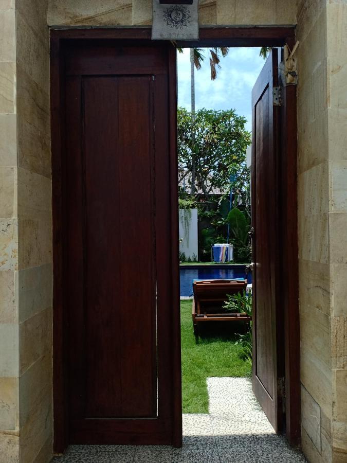 Anik Homestay Canggu Buitenkant foto